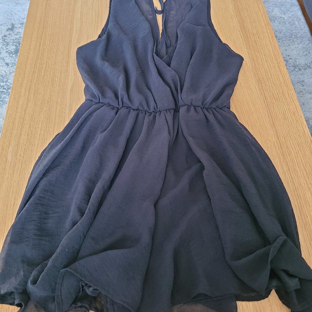 Mod On Trend Black V-Neck Tie-Back Romper View 4